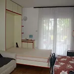 Apartmajsko Naselje Zusterna * Koper