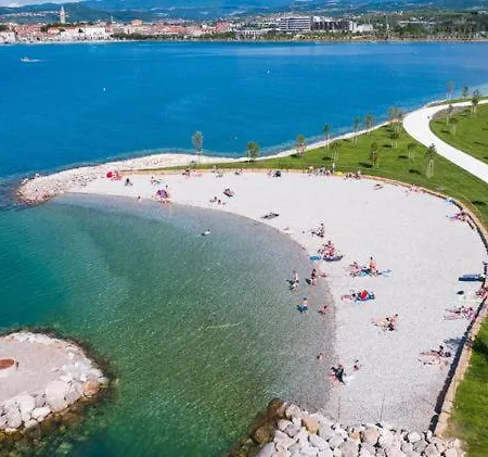 Apartment Apartmajsko Naselje Zusterna Koper